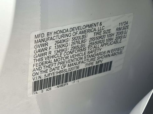 Certified 2025 Acura MDX SH-AWD w/ Advance Package image 27