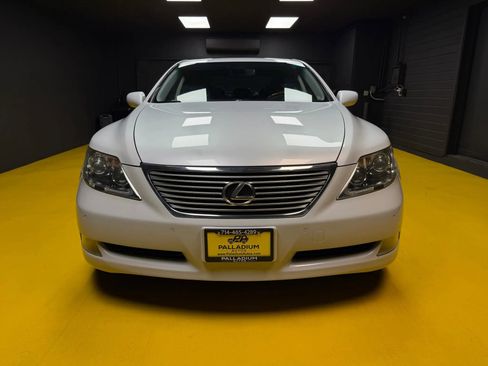 Used 2008 Lexus LS 460 RWD image 2