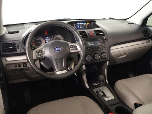 Used 2015 Subaru Forester 2.5i Limited w/ Popular Package #2 AWD/4WD image 2
