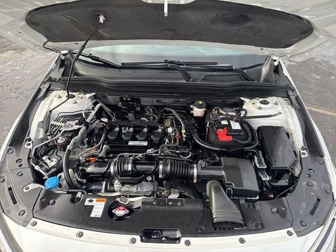Certified 2018 Honda Accord Sport image 17