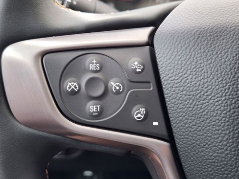 Used 2024 GMC Terrain AT4 w/ Infotainment Package II AWD/4WD image 23