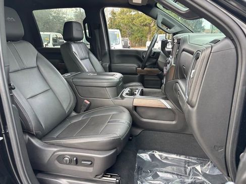 Used 2020 Chevrolet Silverado 2500 High Country w/ Z71 Off-Road Package image 29