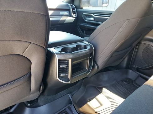 Used 2023 RAM 1500 2WD Crew Cab image 17