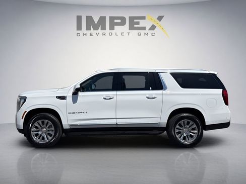New 2026 GMC Yukon XL Denali AWD/4WD image 2