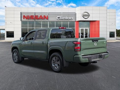 Certified 2025 Nissan Frontier SV w/ SV Convenience Package RWD image 5