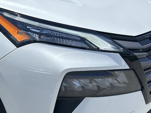 New 2026 Nissan Rogue SV FWD image 10
