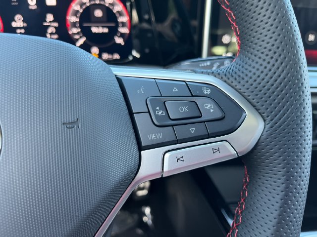 New 2026 Volkswagen GTI SE FWD image 19