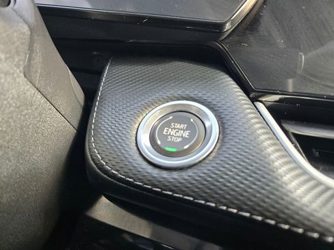 New 2026 Chevrolet Equinox LT w/ Convenience Package II image 14