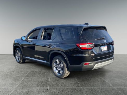 Used 2024 Honda Pilot EX-L image 3