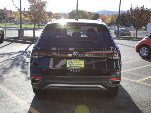 New 2025 Volkswagen Taos SE image 6