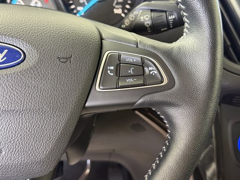 Certified 2019 Ford Escape SE FWD image 25
