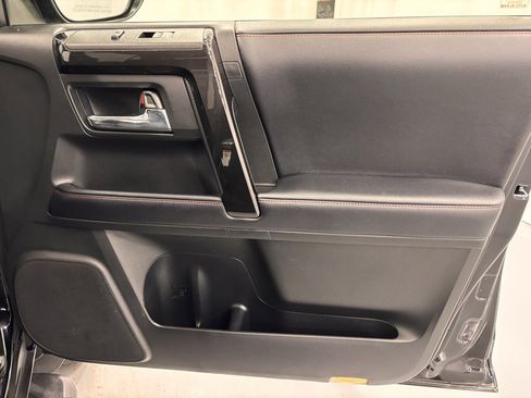 Used 2019 Toyota 4Runner TRD Off-Road Premium image 19