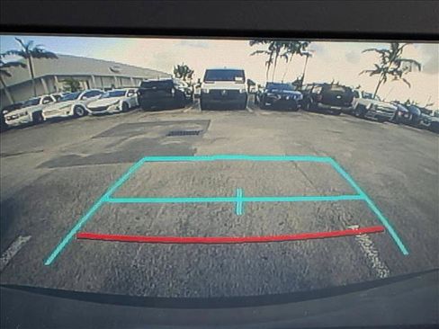 Used 2019 Toyota RAV4 XLE FWD image 7