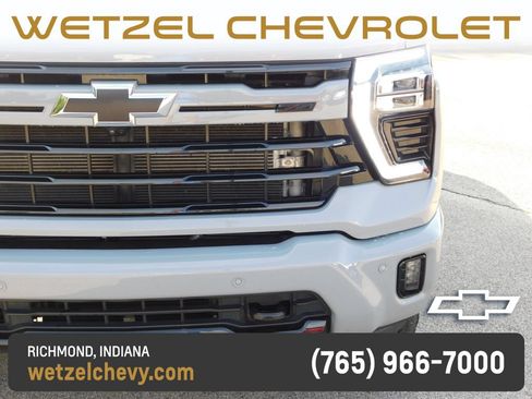 Used 2024 Chevrolet Silverado 2500 LTZ w/ LTZ Plus Package AWD/4WD image 16