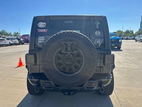 Used 2019 Jeep Wrangler Unlimited Sahara AWD/4WD image 9