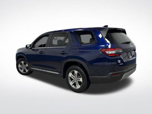 Used 2023 Honda Pilot EX-L image 3