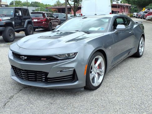 Used 2022 Chevrolet Camaro SS RWD image 1