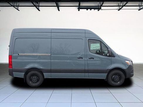New 2026 Mercedes-Benz Sprinter 2500 image 3