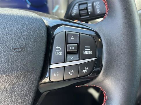 Used 2022 Ford Escape SEL w/ SEL Stealth AWD Package image 38
