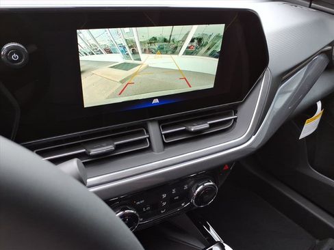 New 2026 Chevrolet Trax ACTIV w/ Sunroof Package image 14