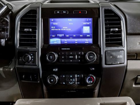 Used 2022 Ford F250 XLT w/ XLT Value Package image 24