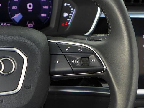 Used 2025 Audi Q3 2.0T Premium Plus w/ Premium Plus Package image 28