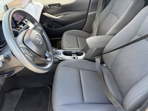 Used 2023 Toyota Corolla LE FWD image 21
