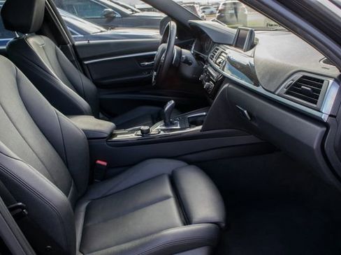 Used 2018 BMW 330i xDrive Sedan w/ Convenience Package image 25