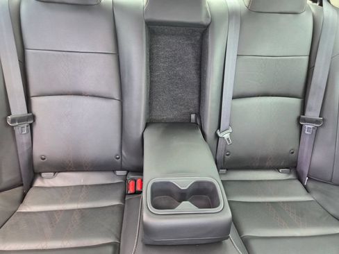 Used 2024 Nissan Altima 2.0 SR FWD image 32