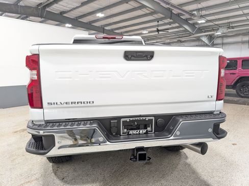 Used 2025 Chevrolet Silverado 2500 LT image 4
