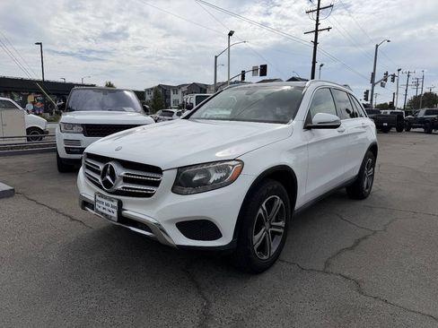 Used 2016 Mercedes-Benz GLC 300 image 2