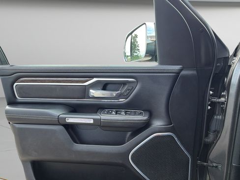 Used 2020 RAM 1500 Laramie AWD/4WD image 21