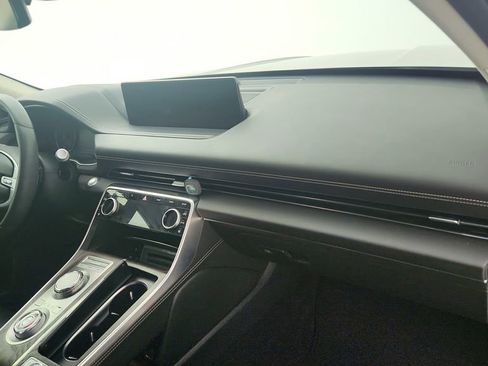 Used 2024 Genesis GV80 2.5T image 31