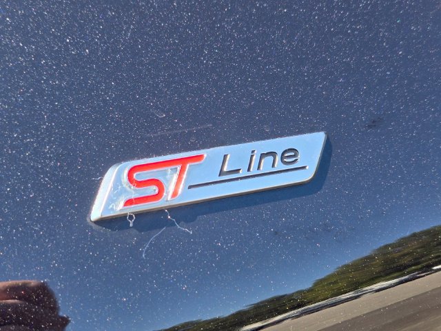 Used 2025 Ford Explorer ST-Line w/ ST-Line Street Pack AWD/4WD image 26