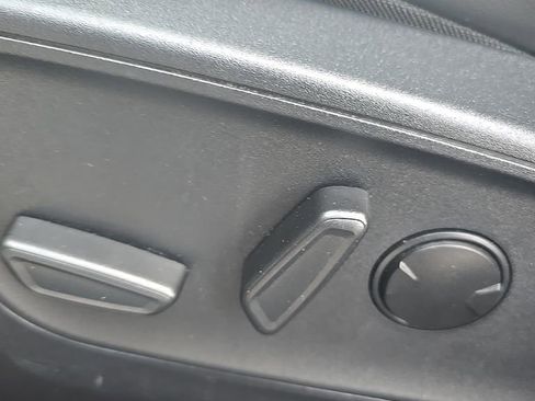 Used 2025 Ford Escape ST-Line image 12