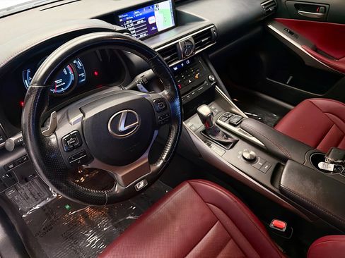 Used 2017 Lexus IS 200t F Sport w/ F Sport Package RWD image 7