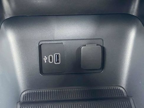 New 2026 Ford Explorer Active w/ Active Comfort Package RWD image 17