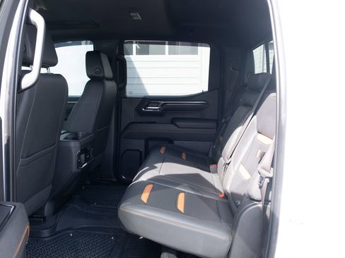 Used 2023 GMC Sierra 1500 AT4 w/ AT4 Preferred Package AWD/4WD image 18