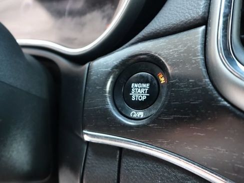 Used 2018 Jeep Grand Cherokee Limited AWD/4WD image 18