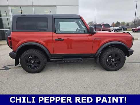 Used 2024 Ford Bronco Black Diamond image 10