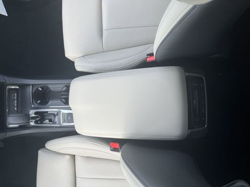 New 2026 Subaru Ascent Limited image 25