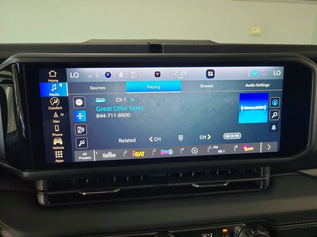 New 2025 Jeep Wrangler Unlimited Sahara AWD/4WD image 18