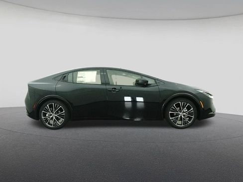 New 2026 Toyota Prius XLE image 27