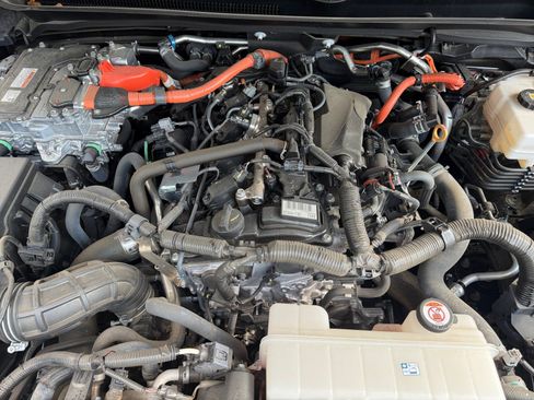 Used 2024 Toyota Tacoma 4x4 Double Cab Hybrid image 21
