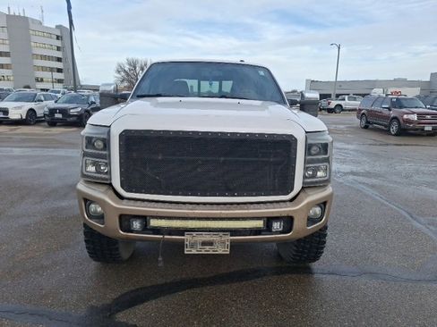 Used 2011 Ford F250 King Ranch w/ King Ranch w/Chrome Pkg image 4