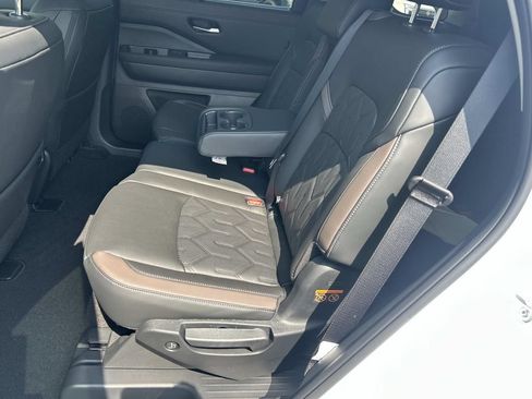 New 2026 Nissan Pathfinder Platinum w/ Cargo Package AWD/4WD image 21