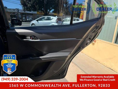 Used 2019 Toyota Camry LE FWD image 28