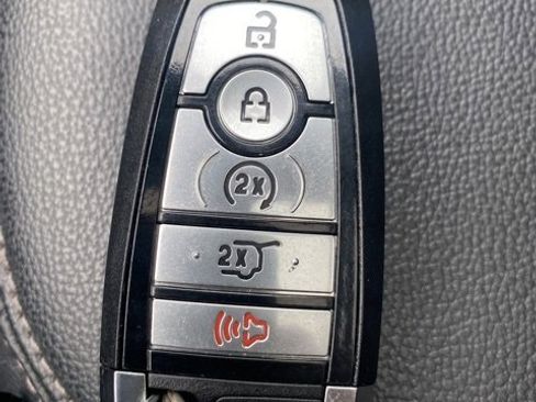 Certified 2023 Ford Explorer Limited image 31