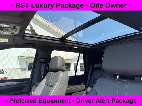 Used 2023 Chevrolet Tahoe RST w/ Luxury Package AWD/4WD image 2