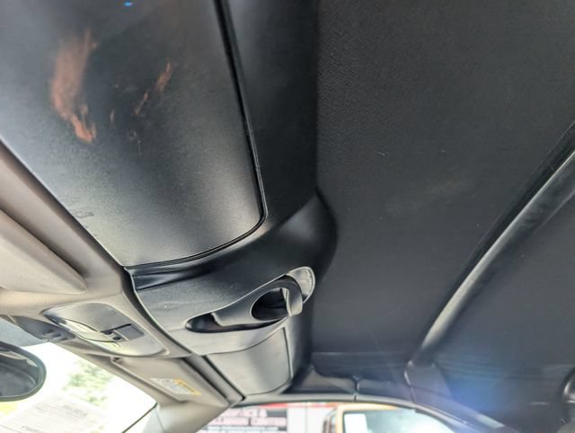 Used 2005 Chrysler Crossfire Limited RWD image 13
